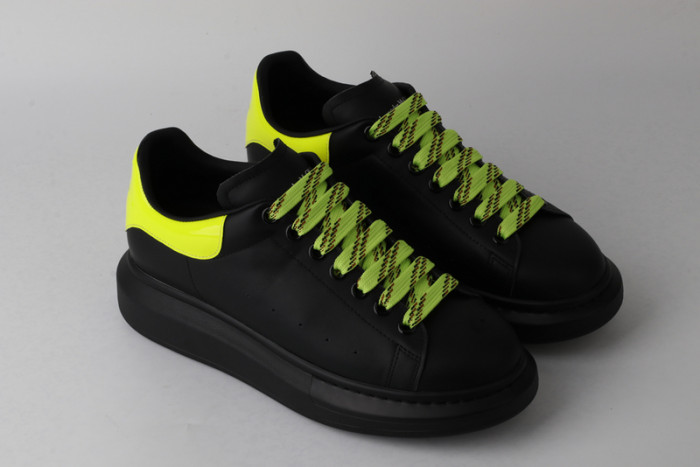 alex mcqu sneakers