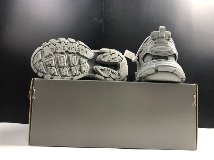 bl tess s. gomma trek low sneakers gray 032206