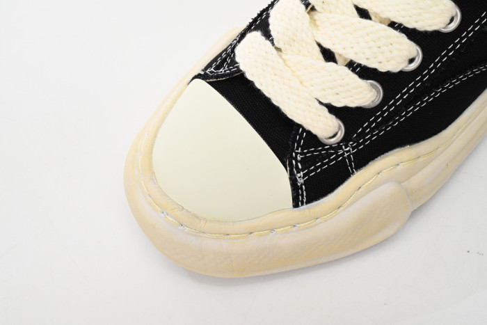 MIHARA YASUHIRO BLACK AND WHITE MY3