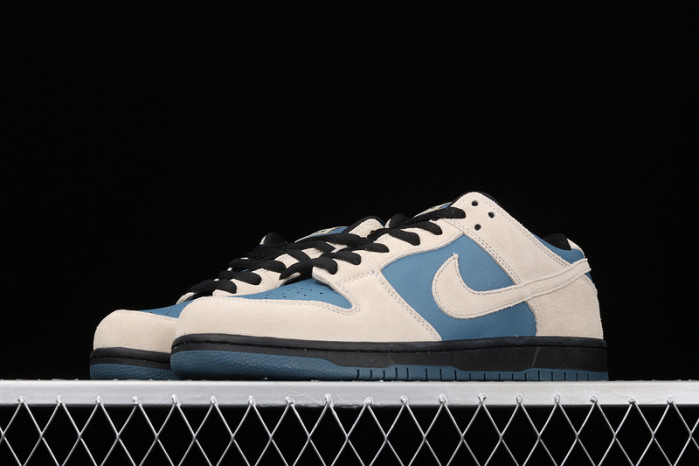 nike sb dunk low light cream thunderstorm bq6817-200