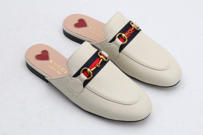 guc loafer