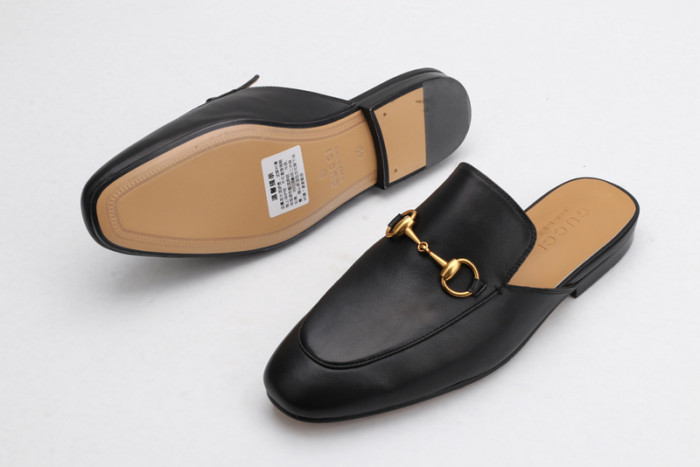 guc loafer