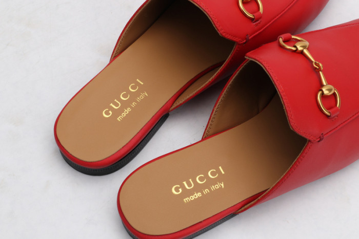 guc loafer