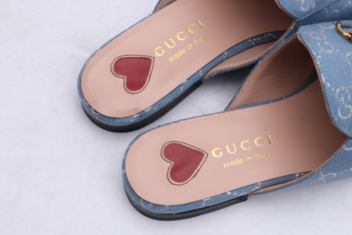 guc loafer