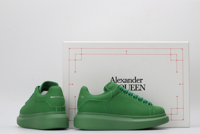 alex mcqu sneakers