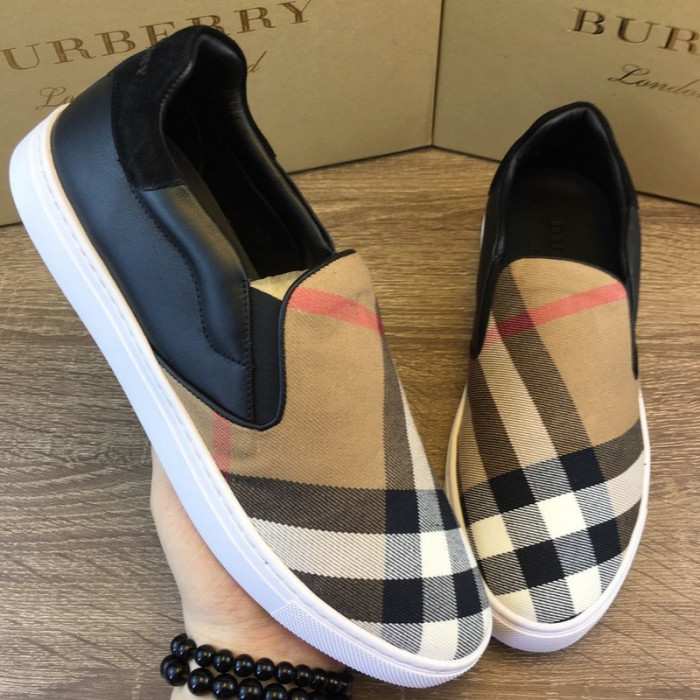 BUBERY SNEAKER
