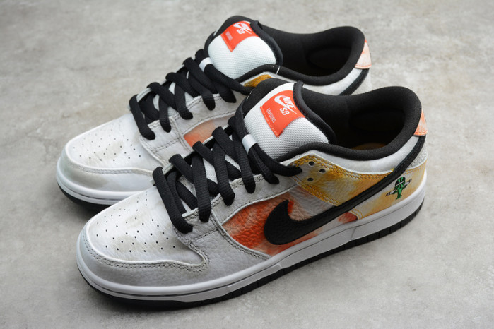 nike sb dunk low roswell raygun white bq6832-101