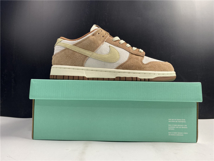 nike dunk low prm ‘medium curry’ dd1390-100