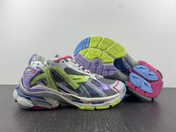 Balenciaga Runner Graffiti BCR026