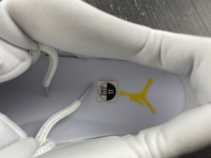 air jordan 11 low wmns “yellow snakeskin” ah7860-107