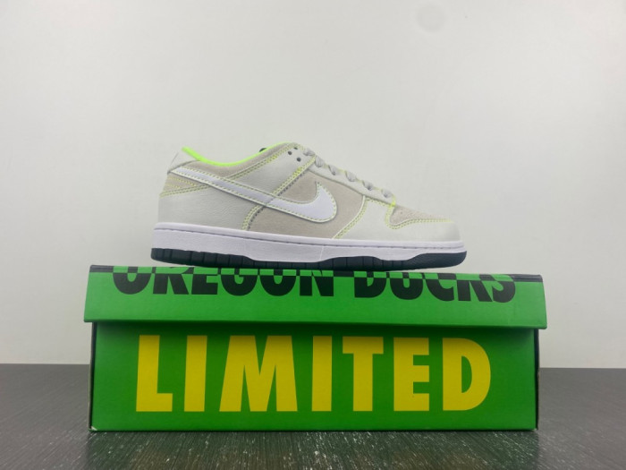 nike dunk low university of oregon pe fq7260-001