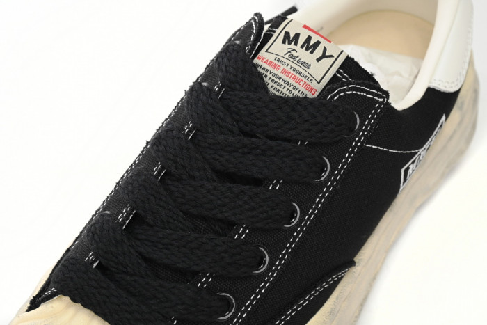 MIHARA YASUHIRO VINTAGE WHITE BLACK MY9