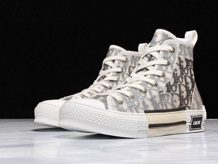 dr b23 homme kaws h903p164