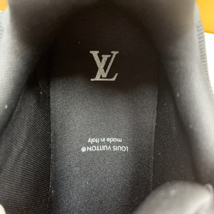 l**is V*t*n skate trainer eu209